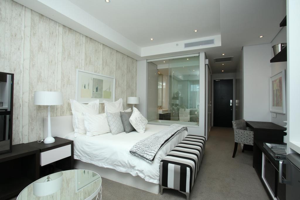 Luxury @ Sandton Skye Johannesburg Dış mekan fotoğraf